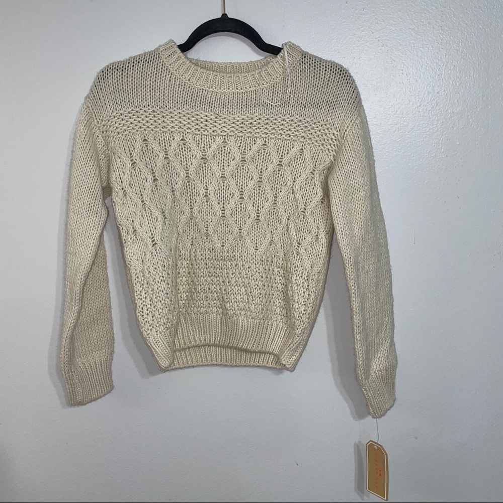 Cozy Copper Key sweater with tags on size: XS